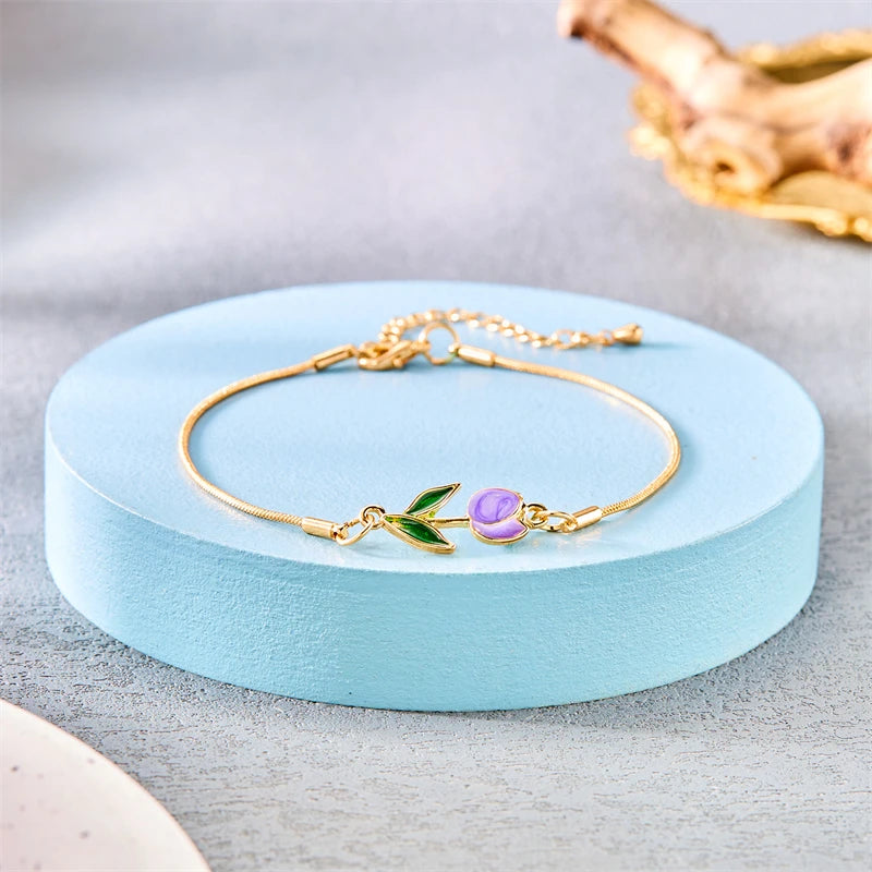 Elegant Tulpan- & Rosarmband – Japansk/Koreansk Stil – Färgglada Blommor i Guld – Aestetiskt Smycke för Kvinnor & Flickor