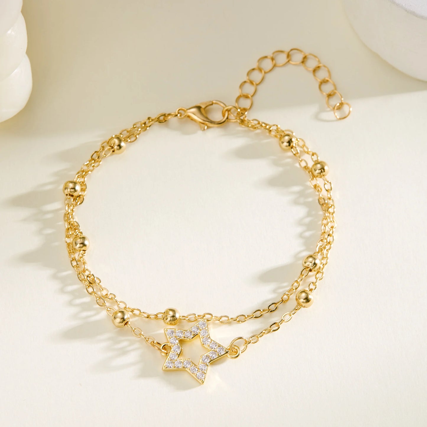 Elegant Kristallarmband med Blommor för Kvinnor – Y2K Stil med Måne, Körsbärsblom & Rosett – Lyxigt Designerarmband i Zirkon