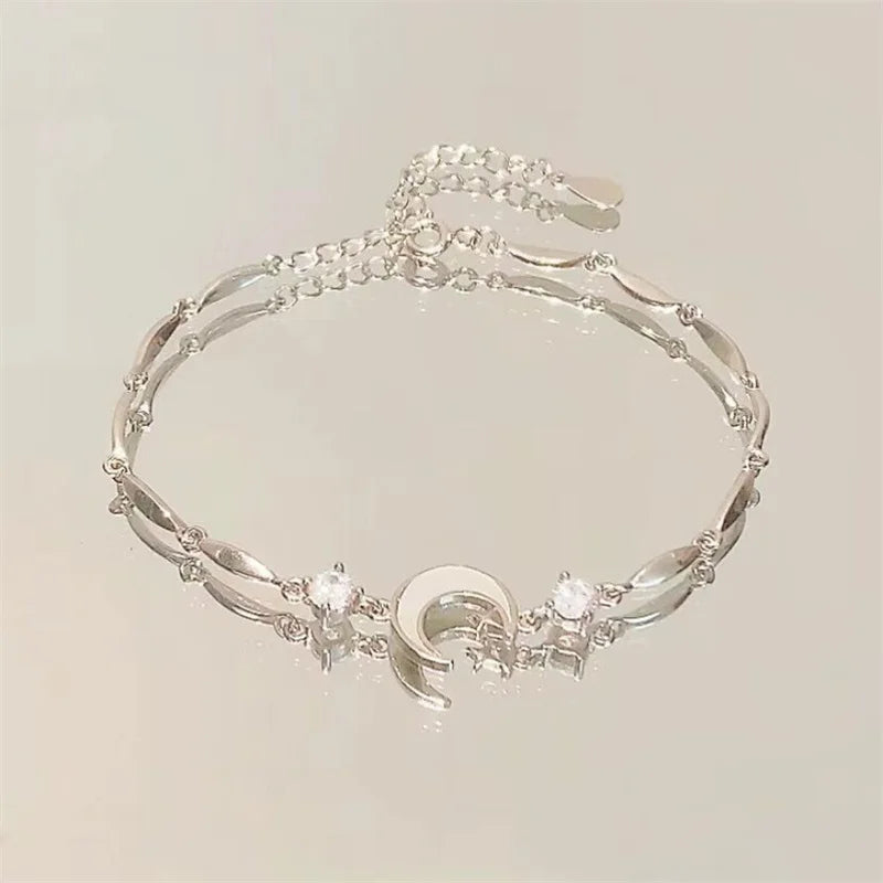 Elegant Kristallarmband med Blommor för Kvinnor – Y2K Stil med Måne, Körsbärsblom & Rosett – Lyxigt Designerarmband i Zirkon