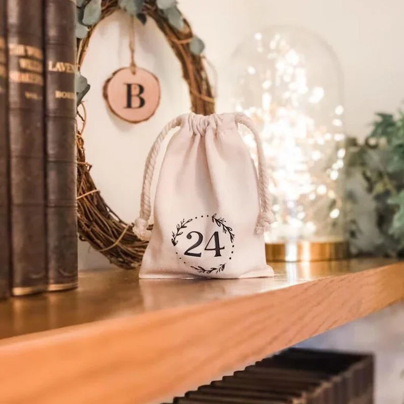 2025 Julkalenderpåse – God Jul Strumpa för Hem, Dörr, Bord, Spiselkrans – Juldekoration, Present till Barn, Pojke, Flicka